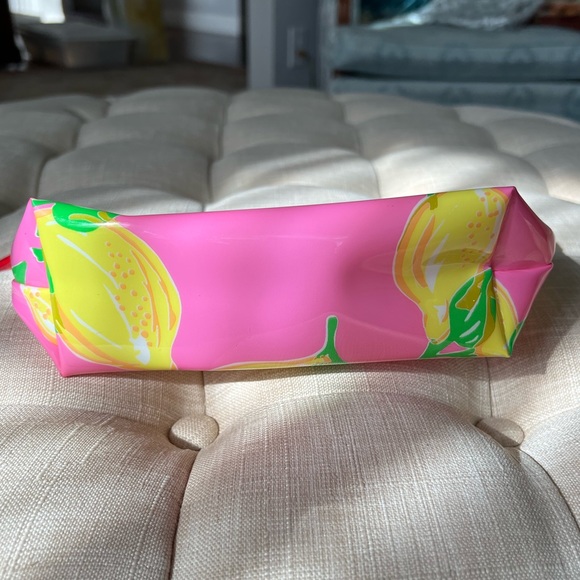 NWOT Lilly Pulitzer for Estée Lauder Cosmetic Bag - Picture 6 of 10